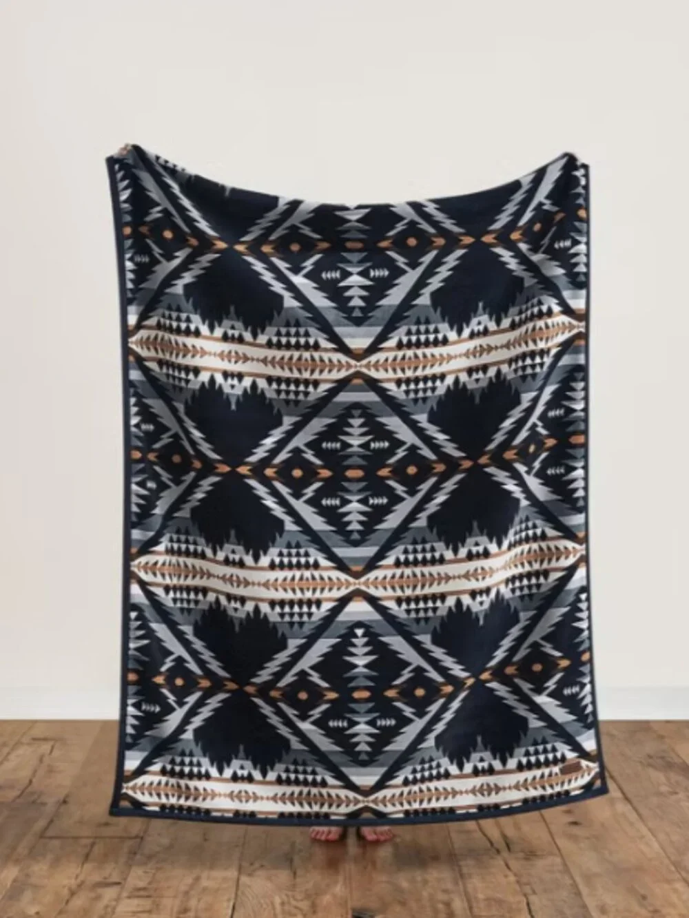 Pendleton Reversible Plush Soft Throw 50